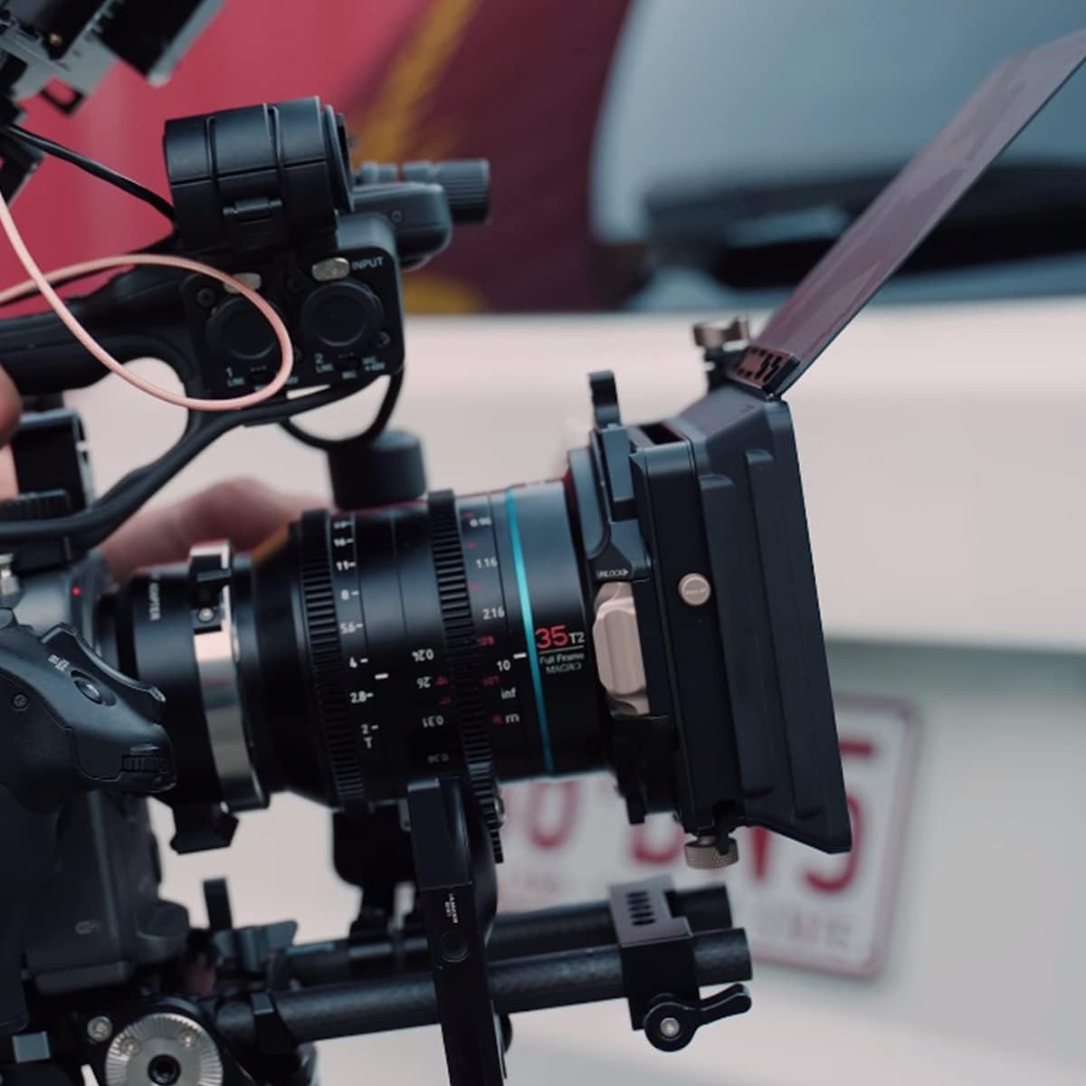 SIRUI 35mm Jupiter Macro T2 Full-Frame Cine Prime Lens (EF Mount)(PL Mount)