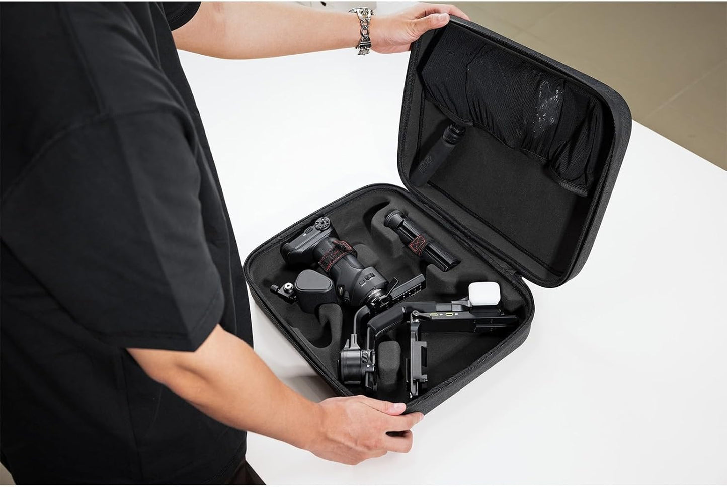 Estabilizador de Gimbal Zhiyun Crane 4 Combo