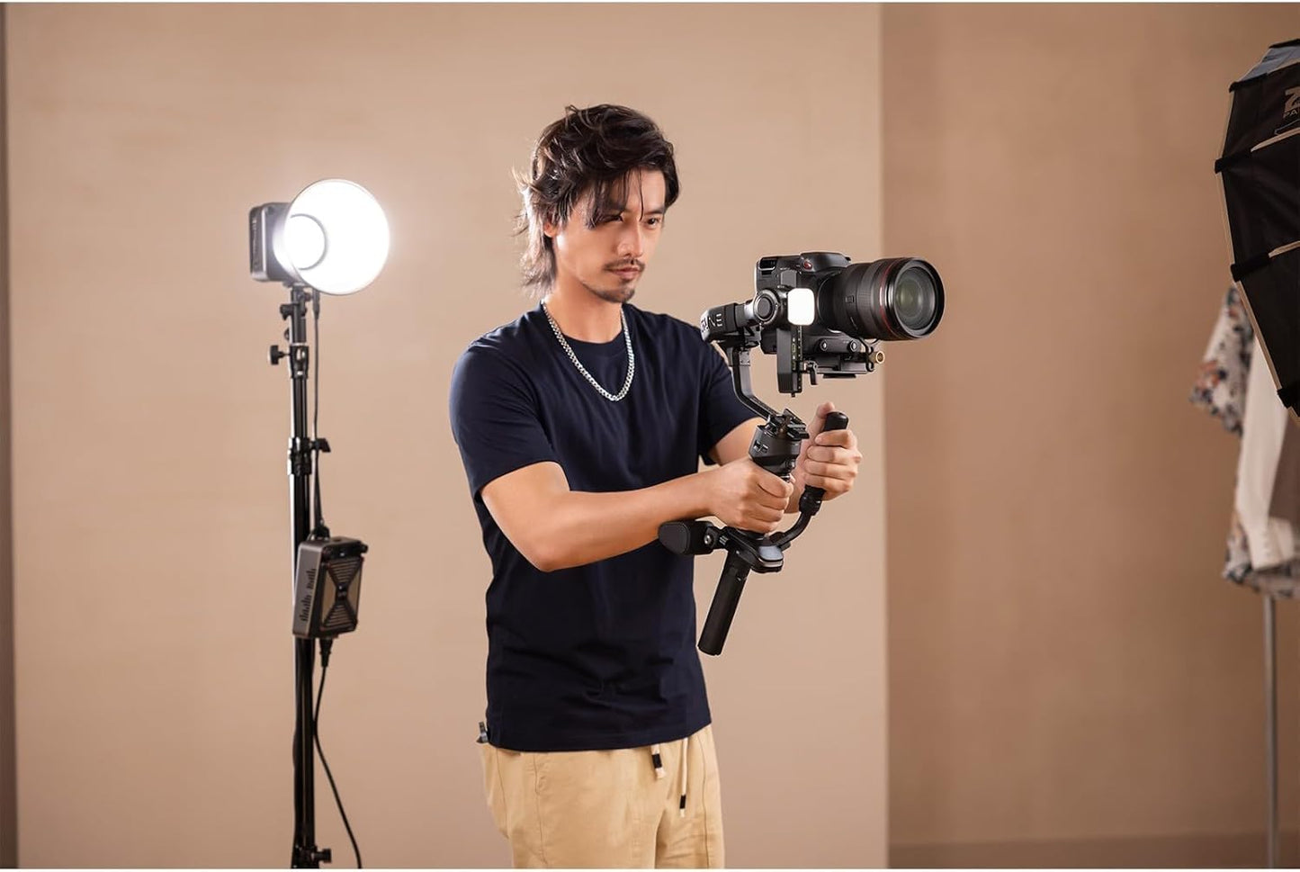 Estabilizador de Gimbal Zhiyun Crane 4 Combo