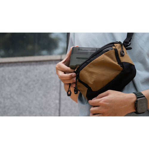 Tilta Portable Charging Station for LP-E6 Batteries